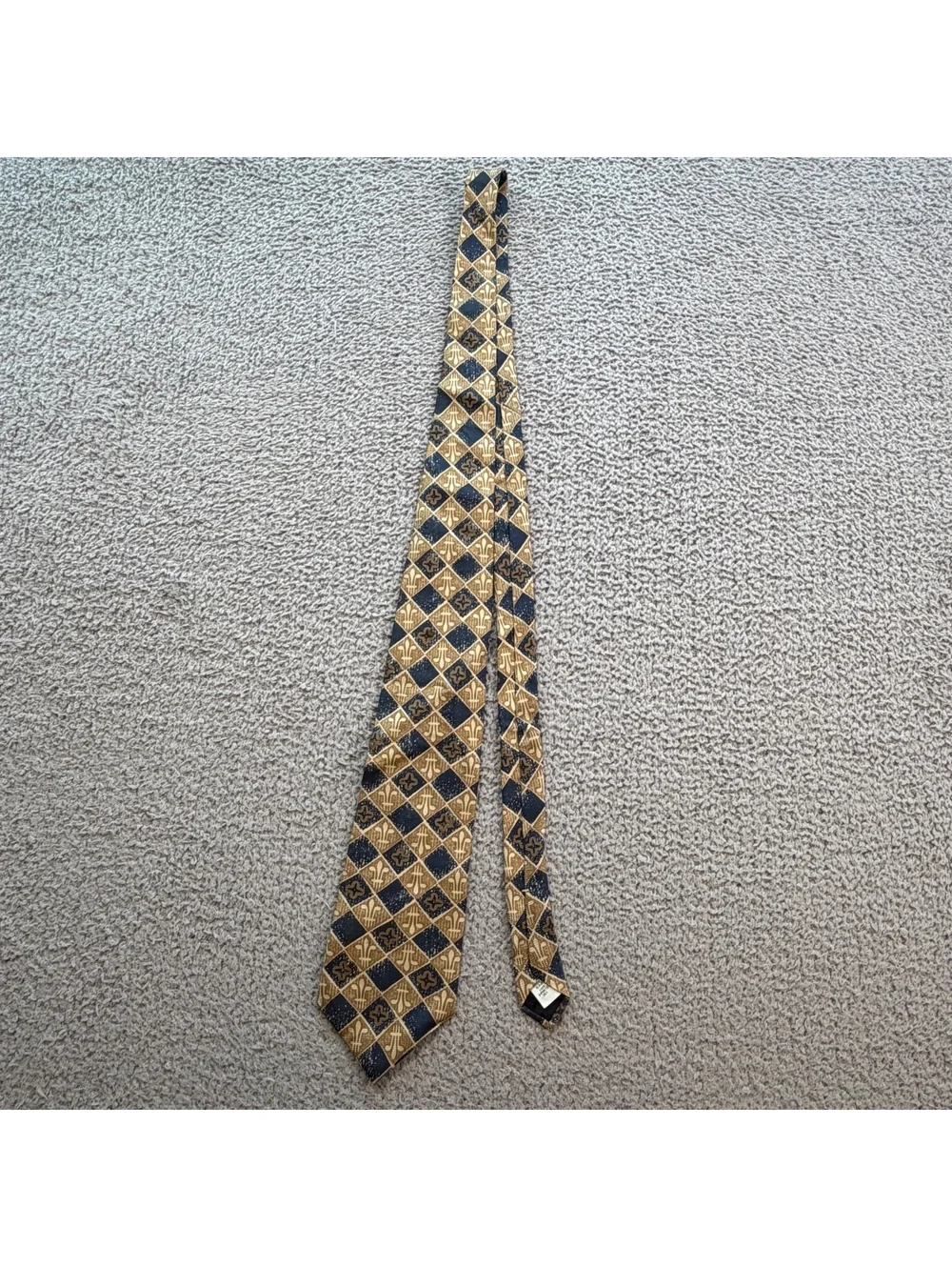 Vintage 1990s Made in USA 100% Silk Geometric Diamond Necktie Navy Tan 4